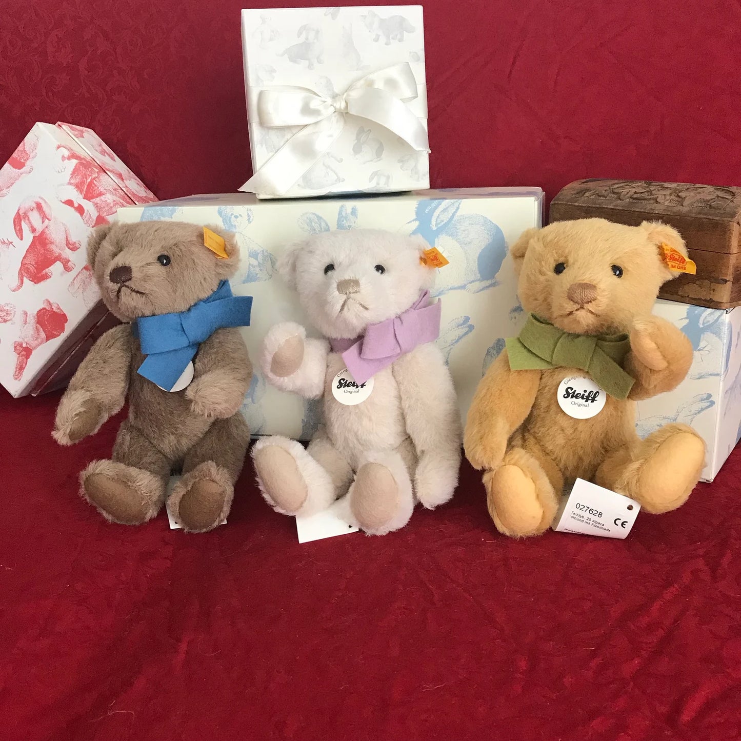 Classic cream Teddy bear - EAN 027635