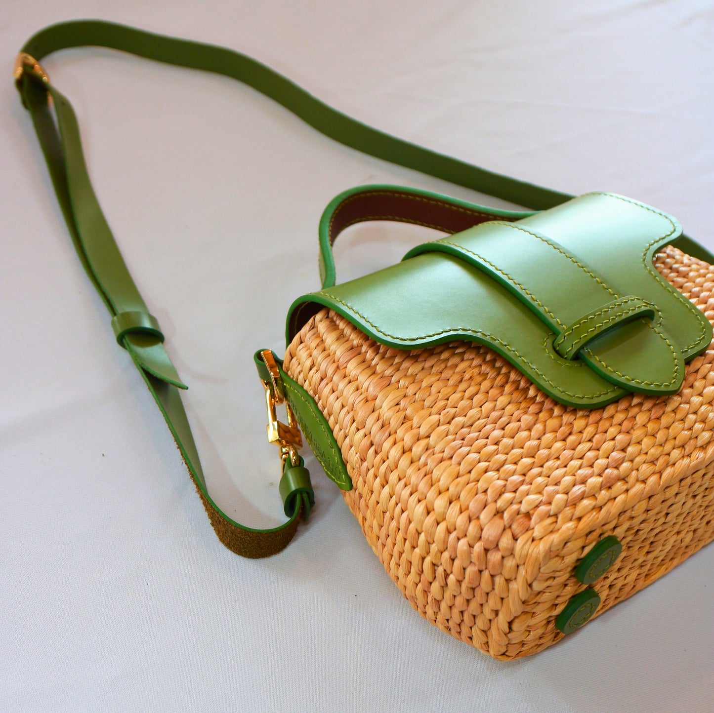Muse Bag – Handwoven Water Hyacinth | Olive Green Leather Trim