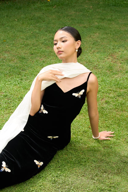 Pearl white silk bridal shawl trailing behind a model — 85×300cm luxury silk cape for weddings